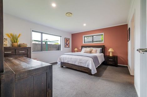 Photo of property in 7 Pegasus Place, Kelvin Grove, Palmerston North, 4414