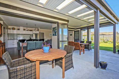 Photo of property in 8 Waitaki Way, Poraiti, Napier, 4112