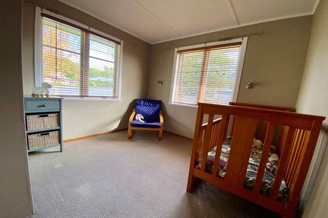 Photo of property in 6 Perth Place, Awapuni, Palmerston North, 4412