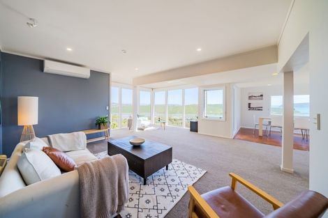 Photo of property in 13 Ettrick Grove, Papakowhai, Porirua, 5024