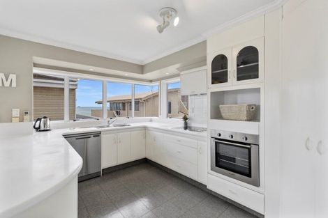 Photo of property in 13b Oceanbeach Road, Mount Maunganui, 3116