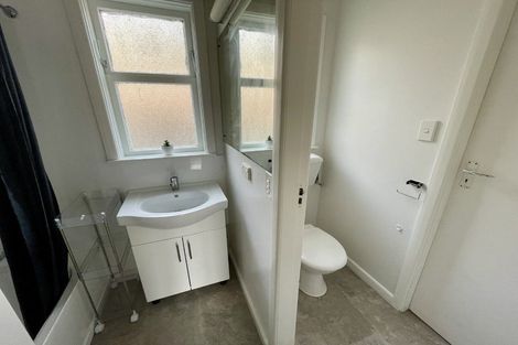 Photo of property in 46 Hinau Street, Tawa, Wellington, 5028