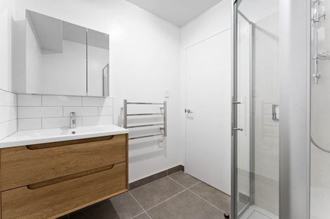 Photo of property in 14c Fortyfoot Lane, Sunnyhills, Auckland, 2010