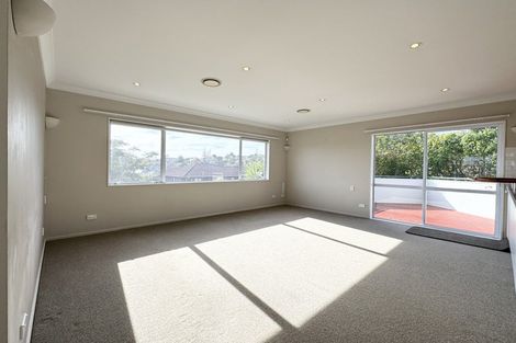 Photo of property in 21a Madison Place, Forrest Hill, Auckland, 0620