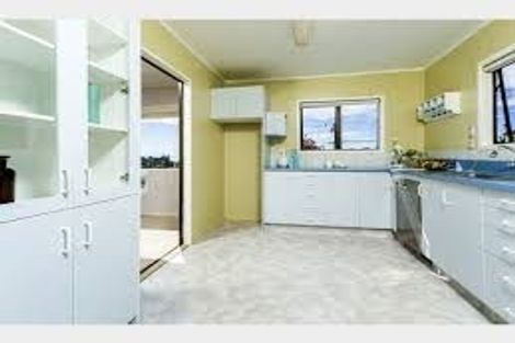 Photo of property in 8a Ladies Mile, Manly, Whangaparaoa, 0930