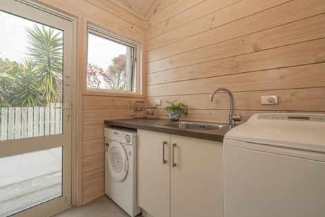 Photo of property in 102 Bond Road, Whangamata, 3620