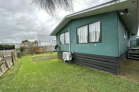 Photo of property in 123 Astley Avenue, New Lynn, Auckland, 0600