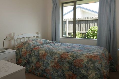 Photo of property in 4/241 Matsons Avenue, Papanui, Christchurch, 8053