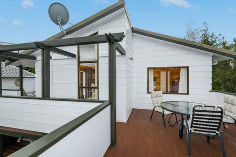 Photo of property in 100 Nigel Road, Browns Bay, Auckland, 0630