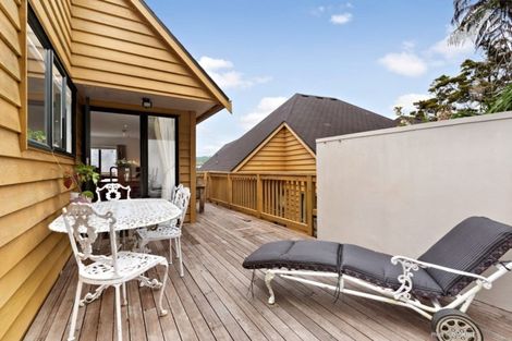 Photo of property in 33 Futuna Close, Karori, Wellington, 6012