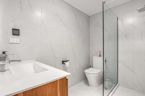 Photo of property in 6/684 Te Atatu Road, Te Atatu Peninsula, Auckland, 0610