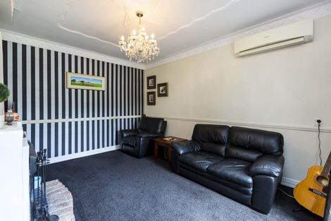 Photo of property in 1 Wyndham Road, Pinehaven, Upper Hutt, 5019