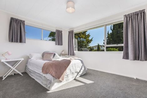 Photo of property in 8 Carbery Place, Manurewa, Auckland, 2102