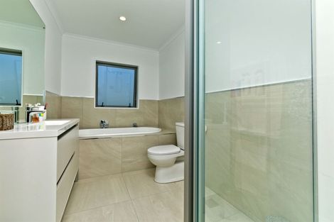 Photo of property in 2 Vincent Mcgrath Crescent, Swanson, Auckland, 0614