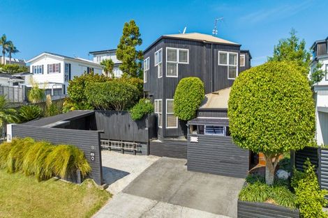 Photo of property in 1/19 Heathcote Road, Castor Bay, Auckland, 0620