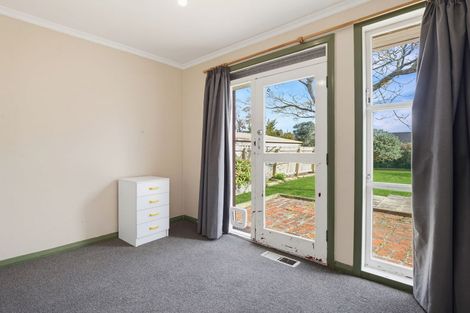 Photo of property in 59 Weston Avenue, Roslyn, Palmerston North, 4414