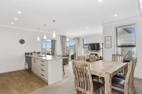 Photo of property in 9 Jeffs Way, Papamoa Beach, Papamoa, 3118