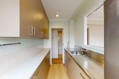 Photo of property in Victoria Court, 7/4 Queen Street, Mount Victoria, Wellington, 6011