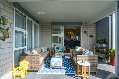 Photo of property in 13 Tuhua Close, Wharewaka, Taupo, 3330