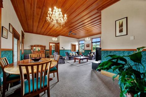 Photo of property in 7 Richmond Road, Brixton, New Plymouth, 4373