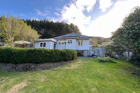 Photo of property in 19 Willowbank Road, Tawa, Wellington, 5028
