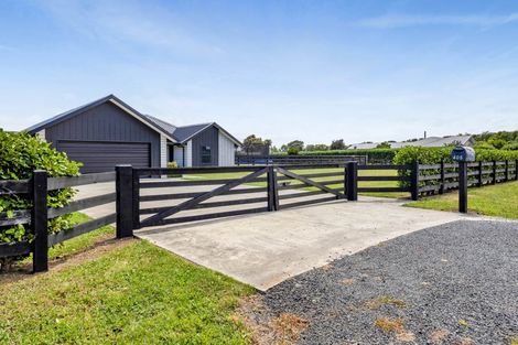 Photo of property in 405 Ketemarae Road, Normanby, Hawera, 4675