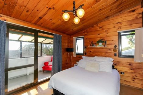 Photo of property in 69 Belt Road, New Plymouth, 4310