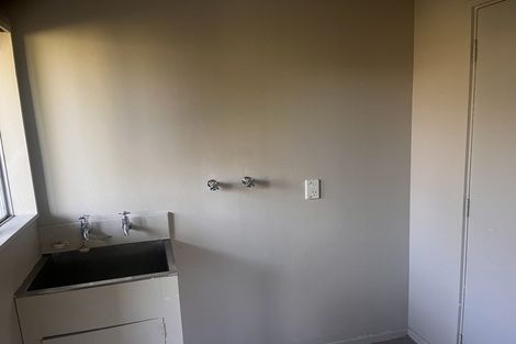 Photo of property in 32 Thurleigh Grove, Karori, Wellington, 6012