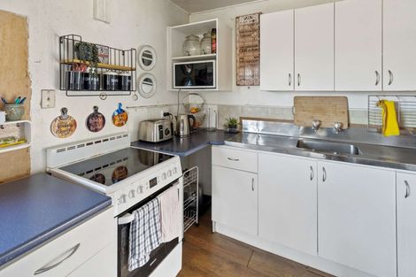 Photo of property in 13 Abbot Street, Gonville, Whanganui, 4501