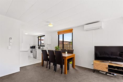 Photo of property in 1/8 Cameron Place, Ranui, Auckland, 0612