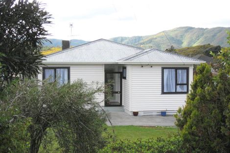 Photo of property in 74 Wainuiomata Road, Wainuiomata, Lower Hutt, 5014