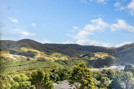 Photo of property in 6a Mossburn Grove, Kelson, Lower Hutt, 5010