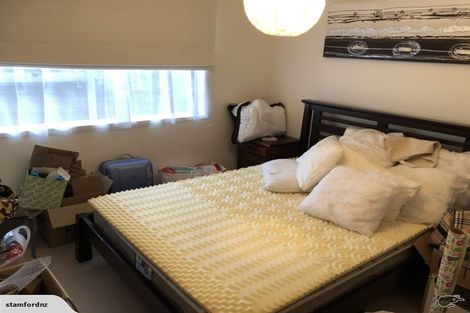 Photo of property in 15 The Grove, Titirangi, Auckland, 0604