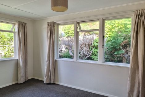 Photo of property in 8a Frederick Street, Tawa, Wellington, 5028