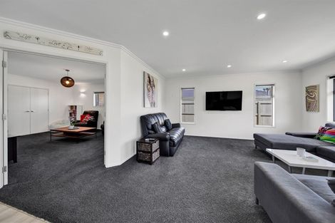 Photo of property in 11 Keene Drive, Bell Block, New Plymouth, 4312