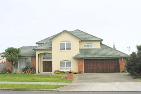 Photo of property in 15 Point View Link, East Tamaki Heights, Auckland, 2016