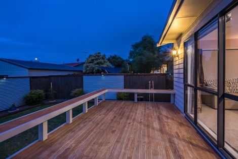 Photo of property in 92 Queens Road, Waikanae Beach, Waikanae, 5036