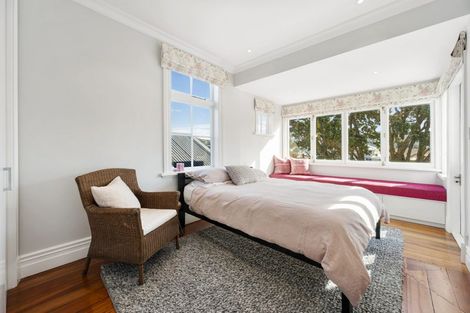 Photo of property in 58 Hawker Street, Mount Victoria, Wellington, 6011