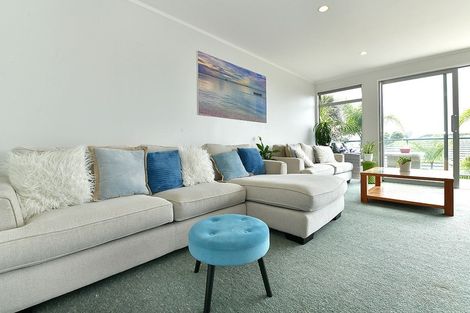 Photo of property in 37a Brightside Road, Stanmore Bay, Whangaparaoa, 0932