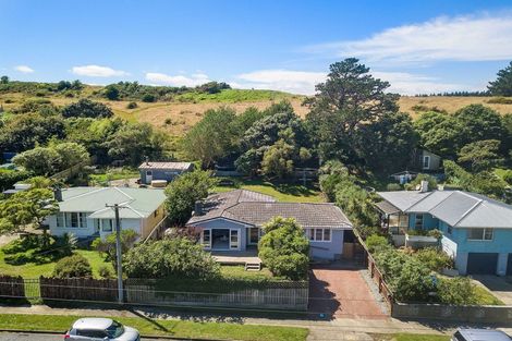 Photo of property in 126 Dimock Street, Titahi Bay, Porirua, 5022