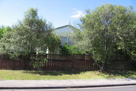 Photo of property in 2 Andros Place, Unsworth Heights, Auckland, 0632