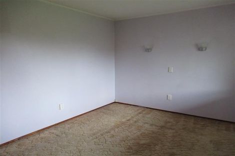 Photo of property in 1/24 Frank Evans Place, Henderson, Auckland, 0610