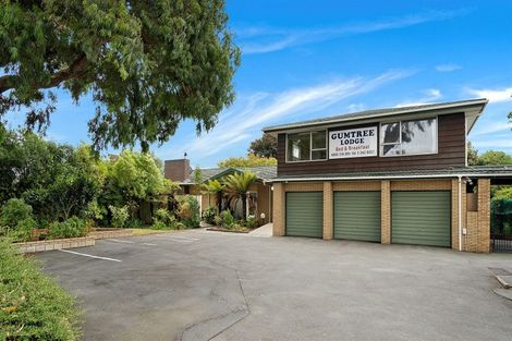 Photo of property in 314 Yaldhurst Road, Avonhead, Christchurch, 8042