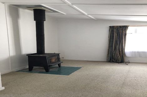 Photo of property in 12 Threadneedle Street, Greymouth, 7805