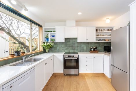 Photo of property in 8a Mchardy Street, Havelock North, 4130