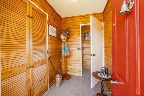 Photo of property in 26 Marchant Place, Westown, New Plymouth, 4310