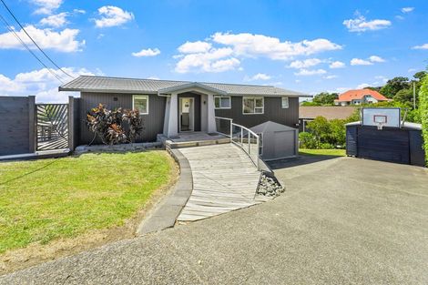 Photo of property in 300 Whangaparaoa Road, Stanmore Bay, Whangaparaoa, 0932