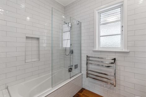 Photo of property in 2 Wynyard Road, Mount Eden, Auckland, 1024