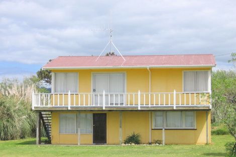 Photo of property in 100 Seaforth Road, Waihi Beach, 3611