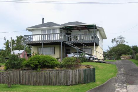Photo of property in 16 Marewa Street, Te Atatu South, Auckland, 0610